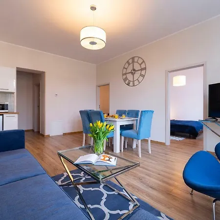Little - Malibu Apartman