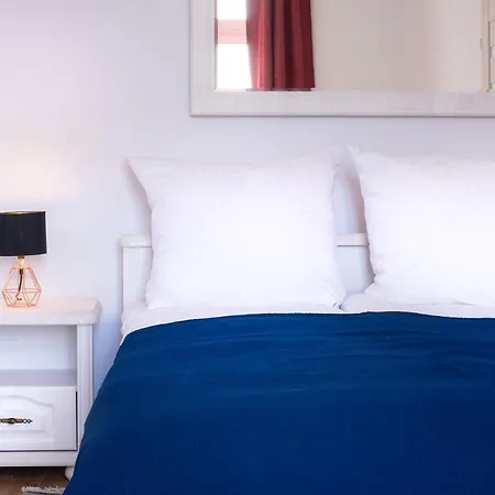 Little - Malibu Apartman